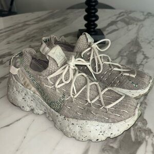 Nike Trainers size 7 in cosmic color